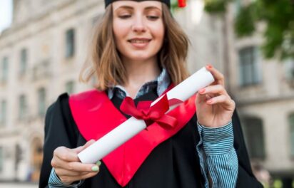 Parayla Diploma Almak